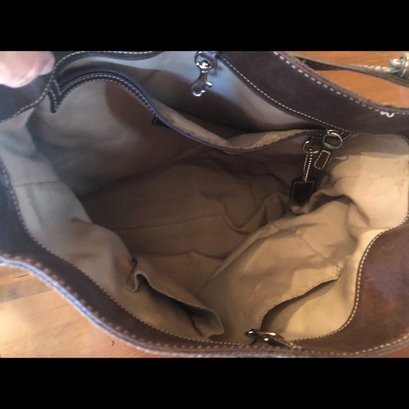 Gorgeous Fall chocolate Coach Bag - Picture 3 of 5